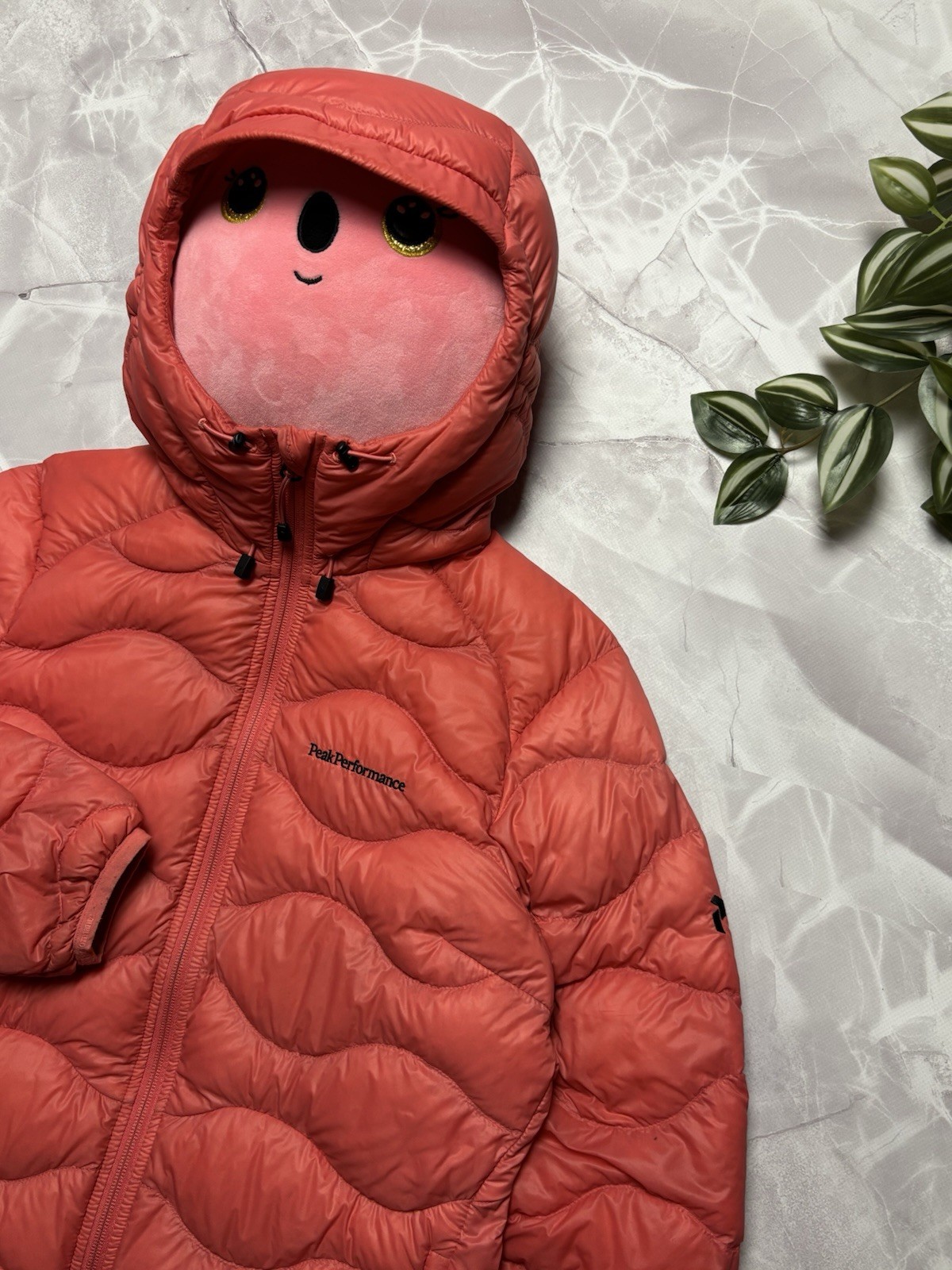 Peak Performance Helium Down Hooded Jacket Outdoo… - image 3