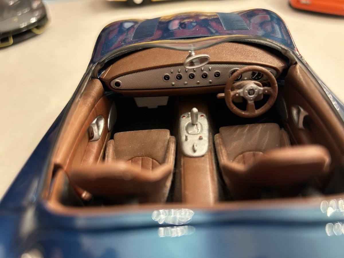 Jaguar XK 180 Teal Green 1:18 Maisto Special Edition Diecast Car