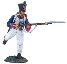 36091 - French Line Infantry Fusilier Charging No.1 - Napoleonic - W Britain