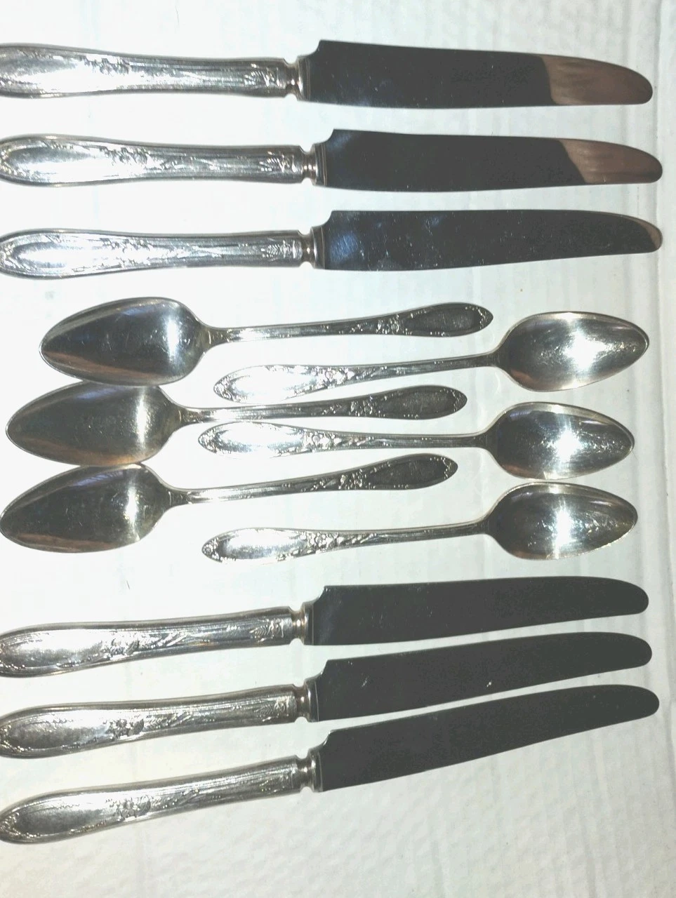 I've Got 6 Beautiful Spoons ,6butter Knifes1 Soup/Serving Spoon Never Used.