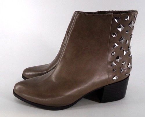 Bota Circus Sam Edelman Jaimee Talla 9.5 Botines Tachonados Taupe Oscuro Nuevos - Imagen 4 de 8