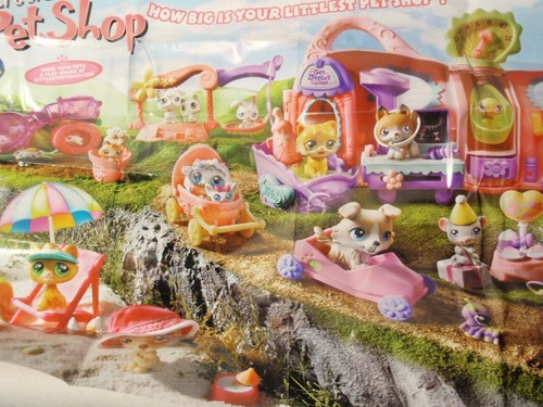 Littlest Pet Shop Catalog Poster Insert & Magic Motion Pet Instruction Manual - Picture 6 of 7