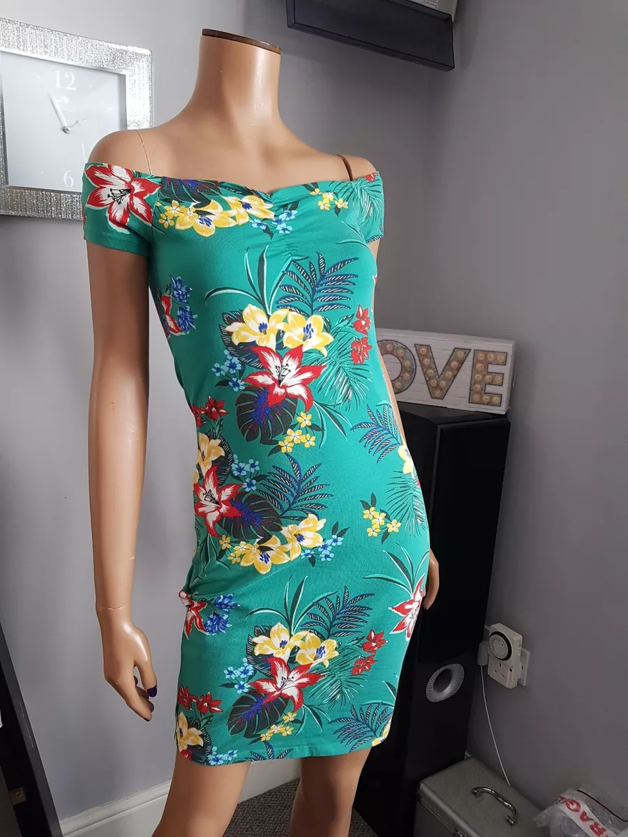 New Look Size 10 off the shoulder T Shirt Type Dress Green Floral