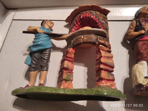 LOTTO STATUINE DEL PRESEPE-PLASTICA/PASTA -MADE IN ITALY ANNI'40/50/60/70- - Foto 2 di 11