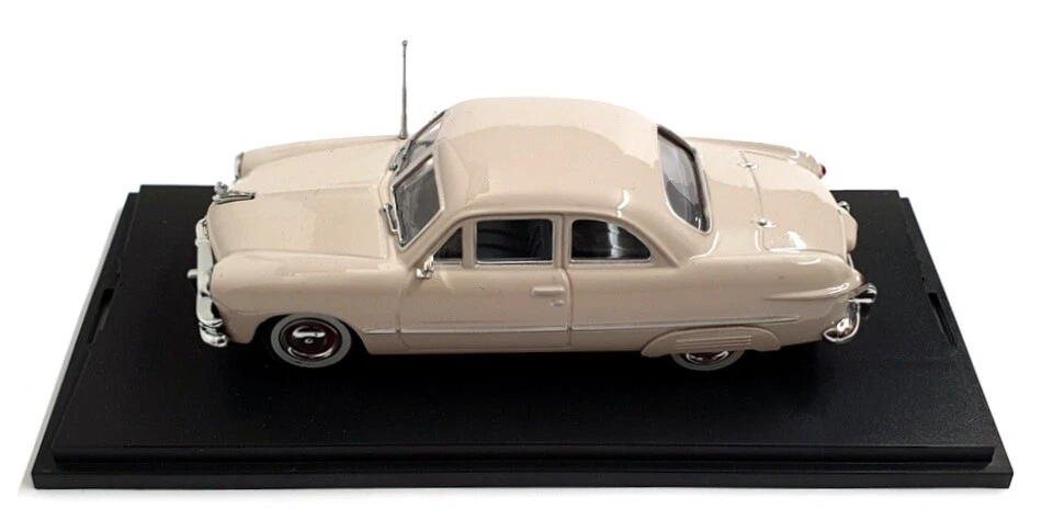 Modelos American Heritage escala 1/43 AH01B - 1949 Ford Custom 2 puertas - beige Foto 4 de 4
