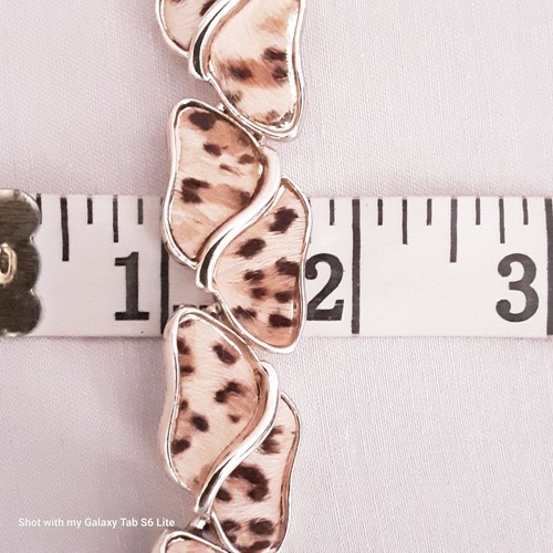 Gold Tone Choker Necklace Animal Print Cow Hide Chain Links Hook Clasp - Picture 8 of 9