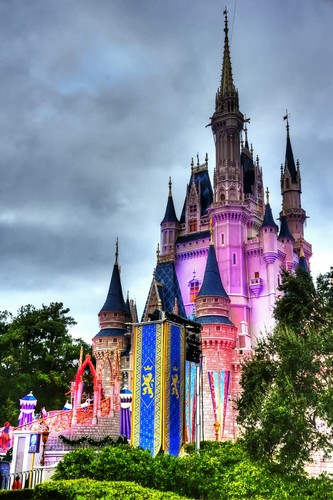 Disney Castle - CANVAS OR PRINT WALL ART - Picture 2 of 2