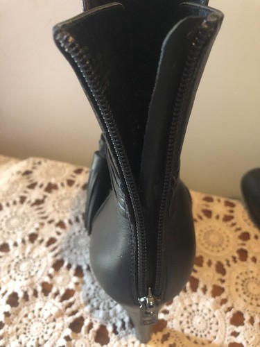 COACH Black Leather 'Jessie' Zip Tassel Boots US 9B Eur 39 Aust 9 - Picture 6 of 8