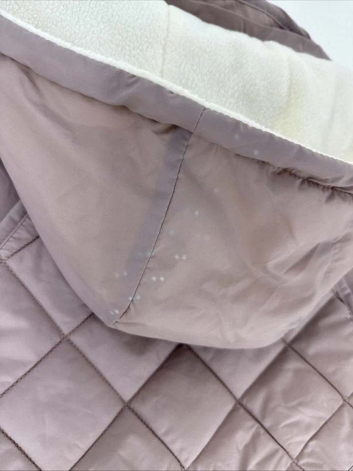 Capa porta-bebês Bebear Bebamour universal rosa com capuz em excelente estado usado - Imagem 2 de 4