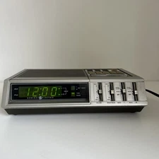 General Electric 7-4875A AM/FM Clock Radio Vintage 80'S TESTED & WORKS