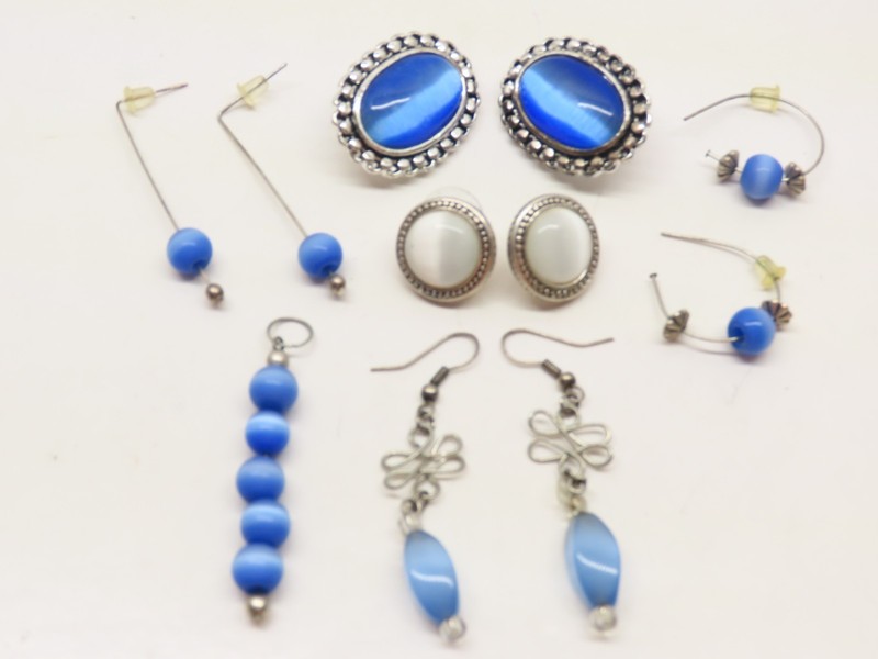 Vintage Moonglow Earrings Lot Blue Stones Pierced Clip On Silver Tone D6051
