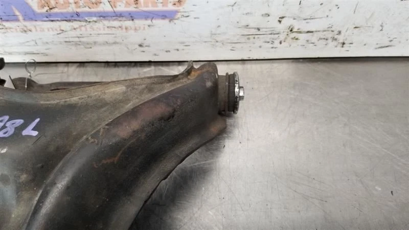 65 PONTIAC GTO BRAZO DE CONTROL SUPERIOR CONDUCTOR DELANTERO IZQUIERDO Foto 2 de 4