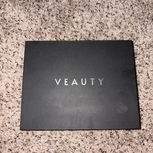 Veauty Dot RF Microneedling Skincare Device Model VD-4497839K NEW