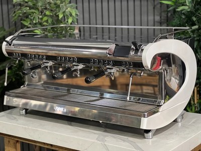 NUOVA SIMONELLI AURELIA WAVE VOLUMETRIC 3 GRUPPEN WEISS ESPRESSOMASCHINE