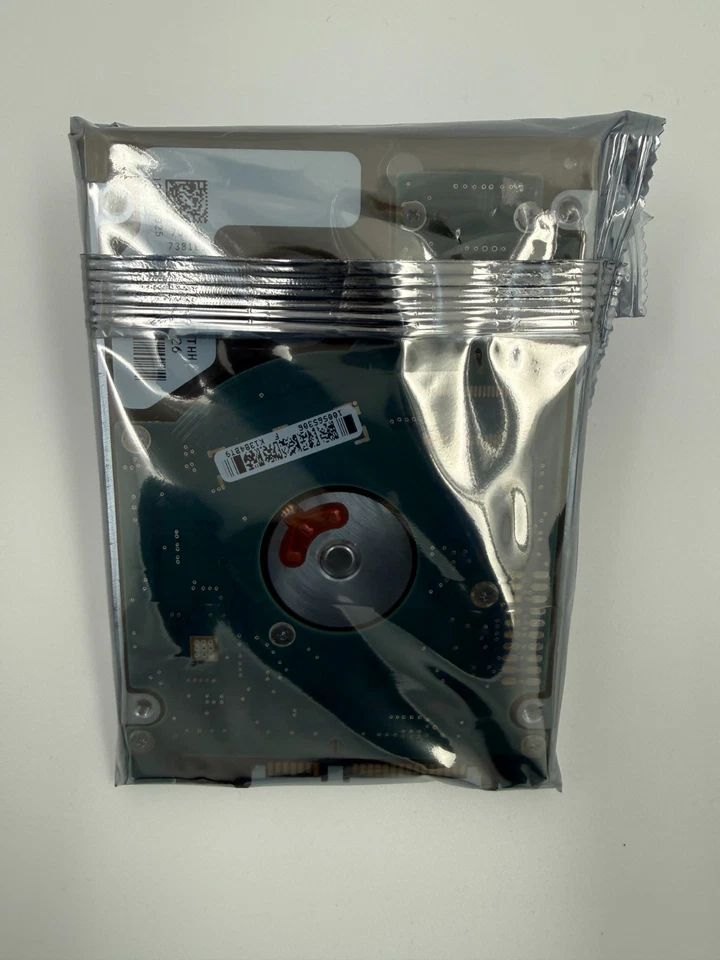 NEW! SEAGATE Momentus ST9320325AS 5400.6 RPM 320GB 2.5" SATA Laptop Hard Drive - Image 2 of 2