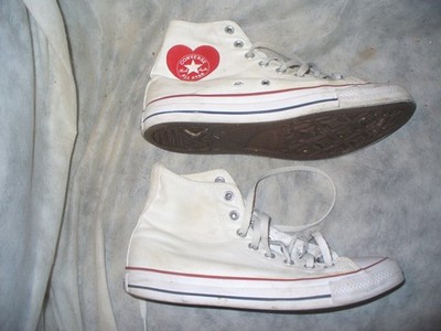 Converse All-Star Heart Shaped Logo Ame Mens 8 Womens 10 Slightly Used