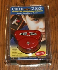 CHILDGUARD UNIVERSAL TRIGGER LOCK WITH 2 KEYS. MIP