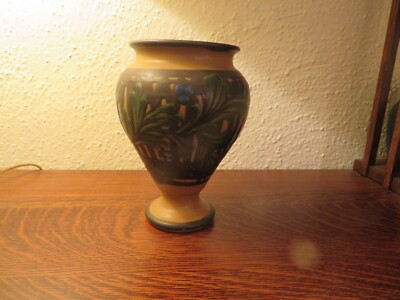 Scandinavian Design: Kähler Ceramics, Danish Art Nouveau (Skønvirke) Vase, 1930s