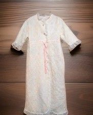 LeisureMode Women's Vintage 1960s Quilted Floral Robe Dressing Gown Ivory