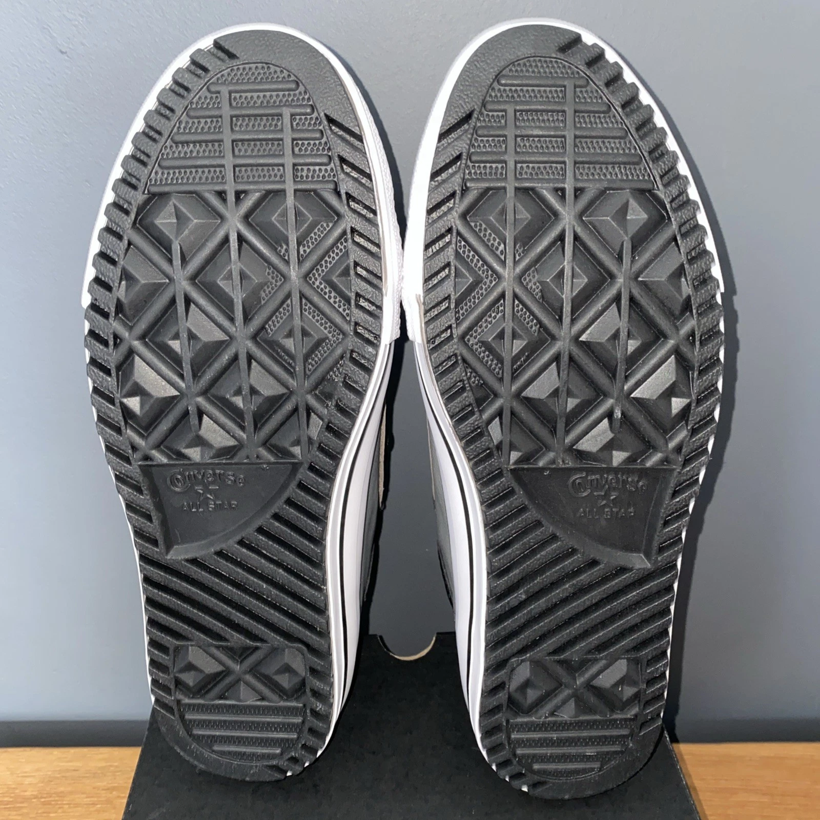 Converse Chuck Taylor All Stars scarpe da ginnastica alte in pelle taglia UK 7 PZ STIVALETTO grigio