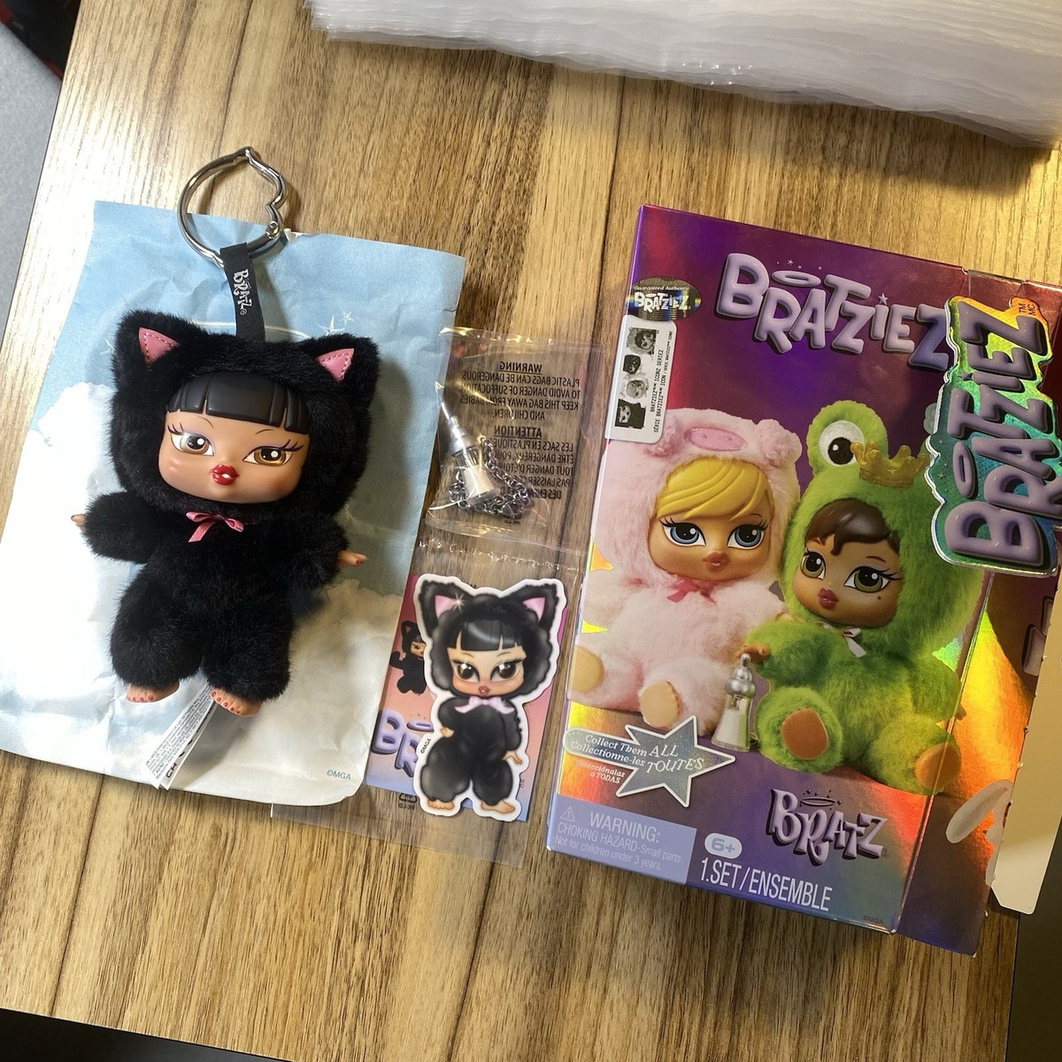 Bratz Bratziez Iconz Kool Kat Jade Plush Doll With Charm Clip