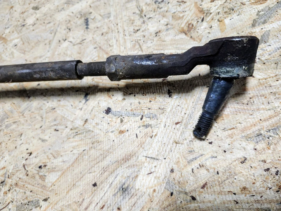 Conjunto de varilla de amarre trasera Corvette 84-91 BUENO usado puntera eslabón dirección trasera OEM Foto 3 de 4