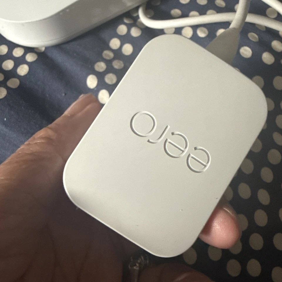 Eero Pro (2nd Generation) Mesh Router with Power Cable, Model #: B010001 - NWOB - Image 4 of 4