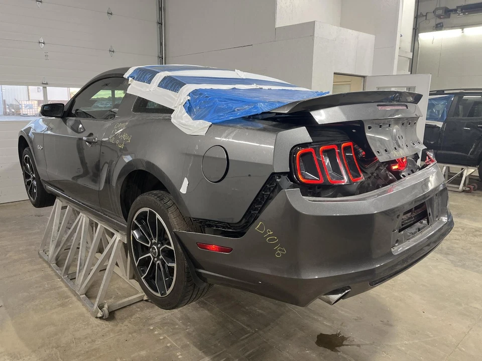 Used Front Center Interior Rear View Mirror fits: 2013 Ford Mustang automatic di - Image 3 of 4