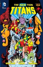 New Teen Titans Vol. 4 (The New Teen Titans, 4) by Perez