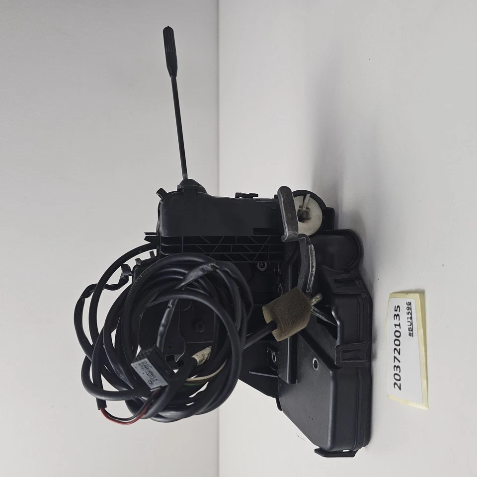 2001-2007 Mercedes-Benz C230 Door Lock Mechanism Front Left 2037200135 — 第 4/4 张图片