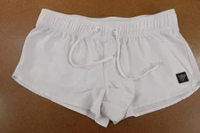 Shaka Kai Womens Size Medium Tailored Fit White Olu Olu Volley Short New