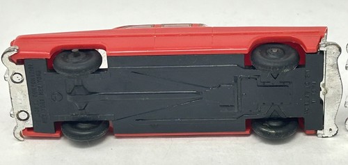 Coche transportador de automóviles Lionel 6424 con 2 autos originales vintage azul y rojo, todos EX - Imagen 6 de 12