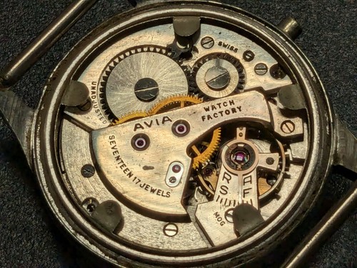 Vintage Avia Boulevard Swiss WW2 Era Military Wristwatch for Parts / Repair - Picture 9 of 14