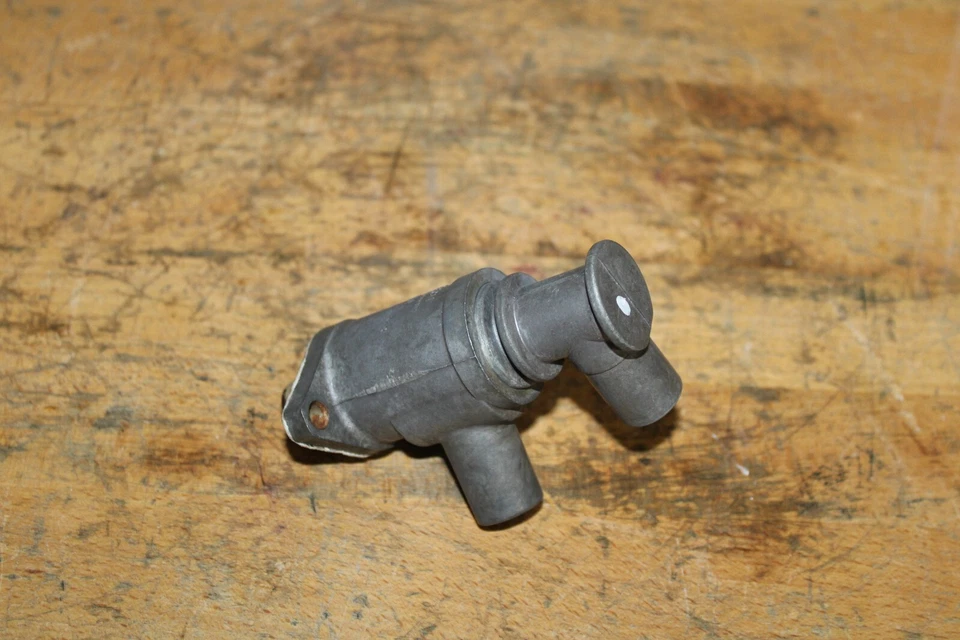 Управление холостым ходом воздушного скользящего клапана BMW E9 E12 E24 3.0CSi 630CSi 530i 0280140018 - Изображение 4 из 4