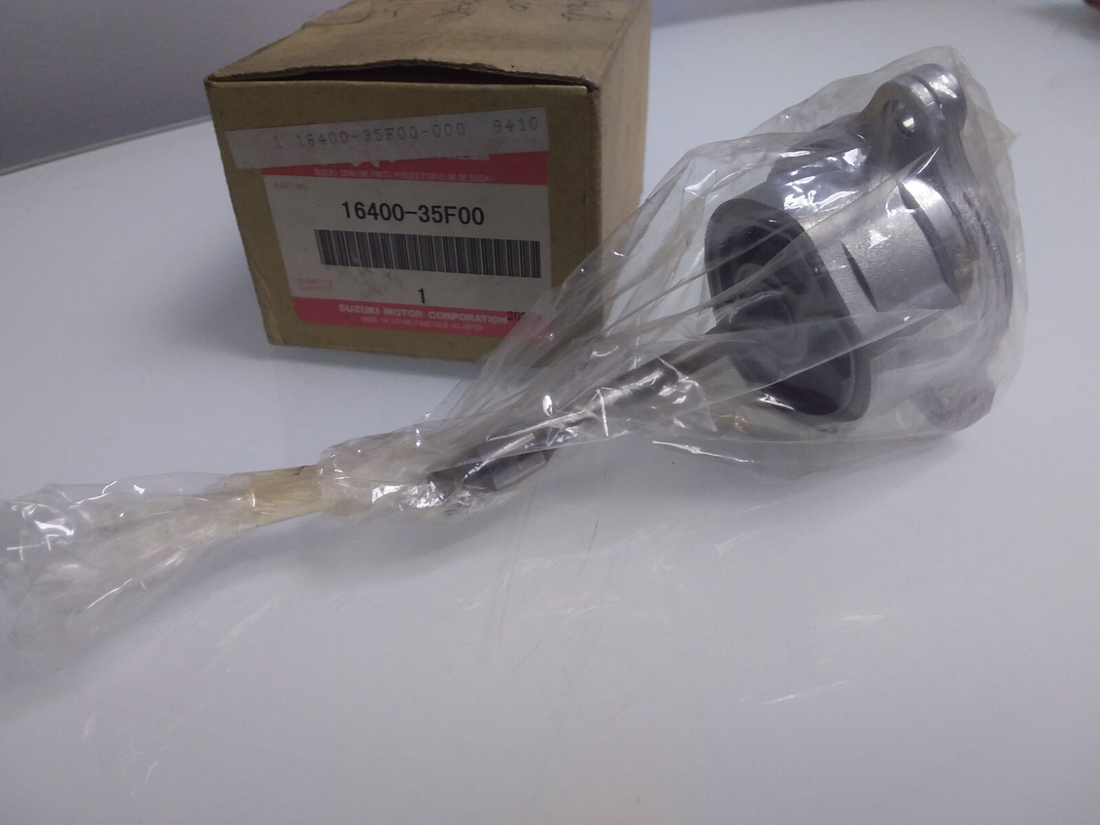 Pompe huile Suzuki GSXR résout les baisses de pression moteur avec la pièce 16400-35F00