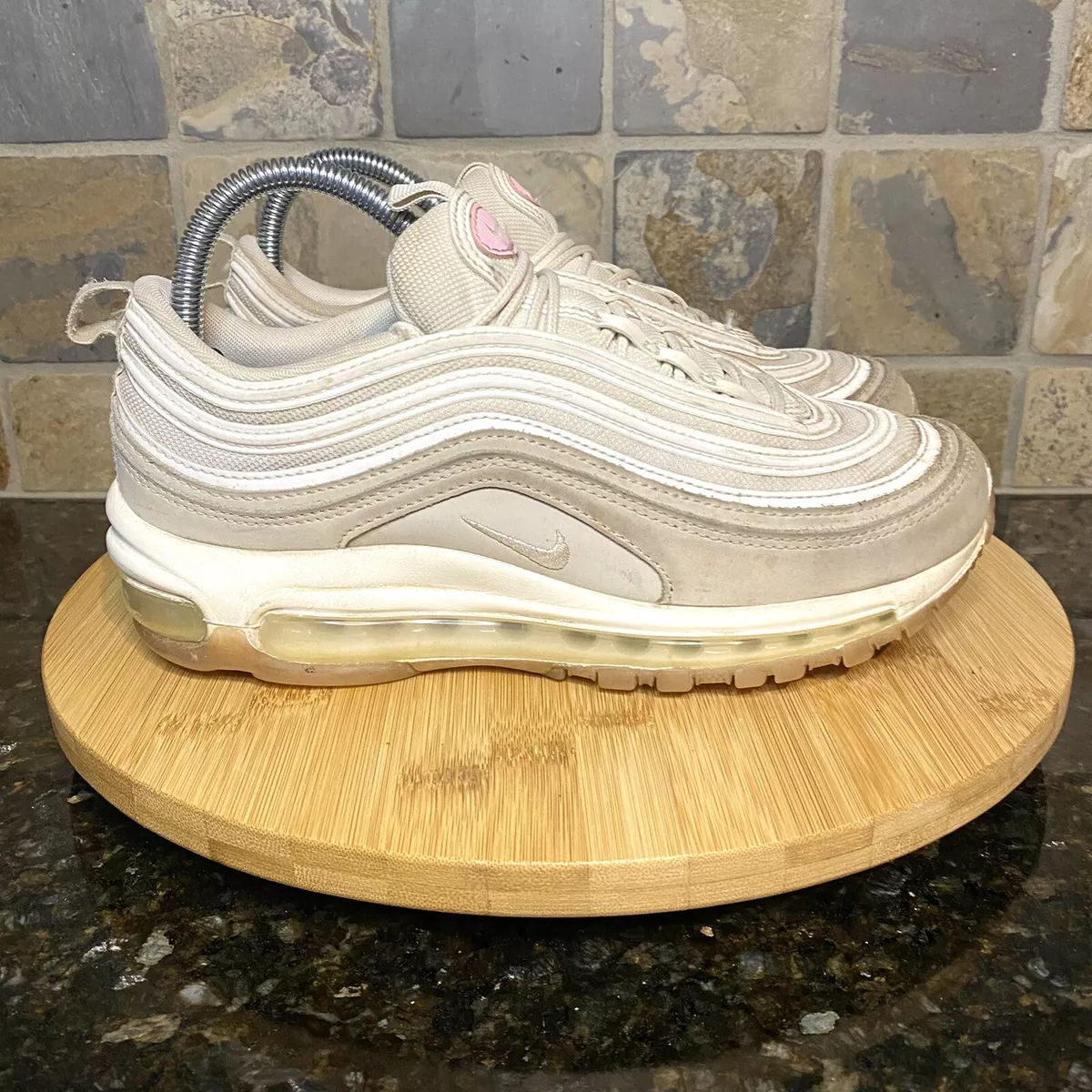 Tapis de bain sur le thème Nike Air Max 97