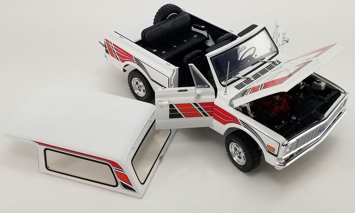 ACME 1:18 - 1972 CHEVROLET K5 BLAZER- FEATHERS EDITION A1807705 | eBay