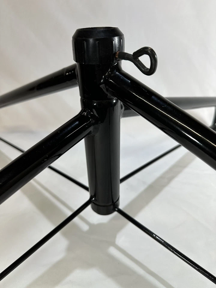 32” Christmas Tree Stand for Artificial Trees Folding Steel 6-8' Trees VGC! - Image 2 of 4