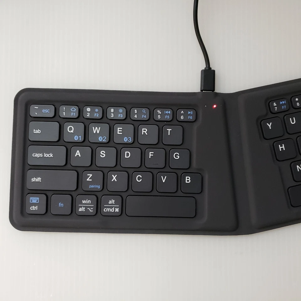 iClever Mini Portable Bluetooth Wireless Keyboard Folding Rechargeable IC-BK06 - Image 4 of 4
