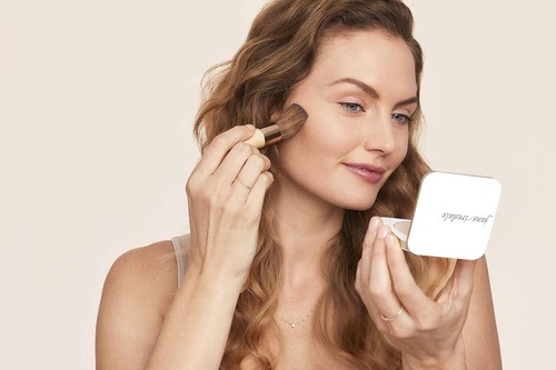 PurePressed Mineral Foundation Refillable Compact with SPF - Talc Free & Vegan - Picture 7 of 11