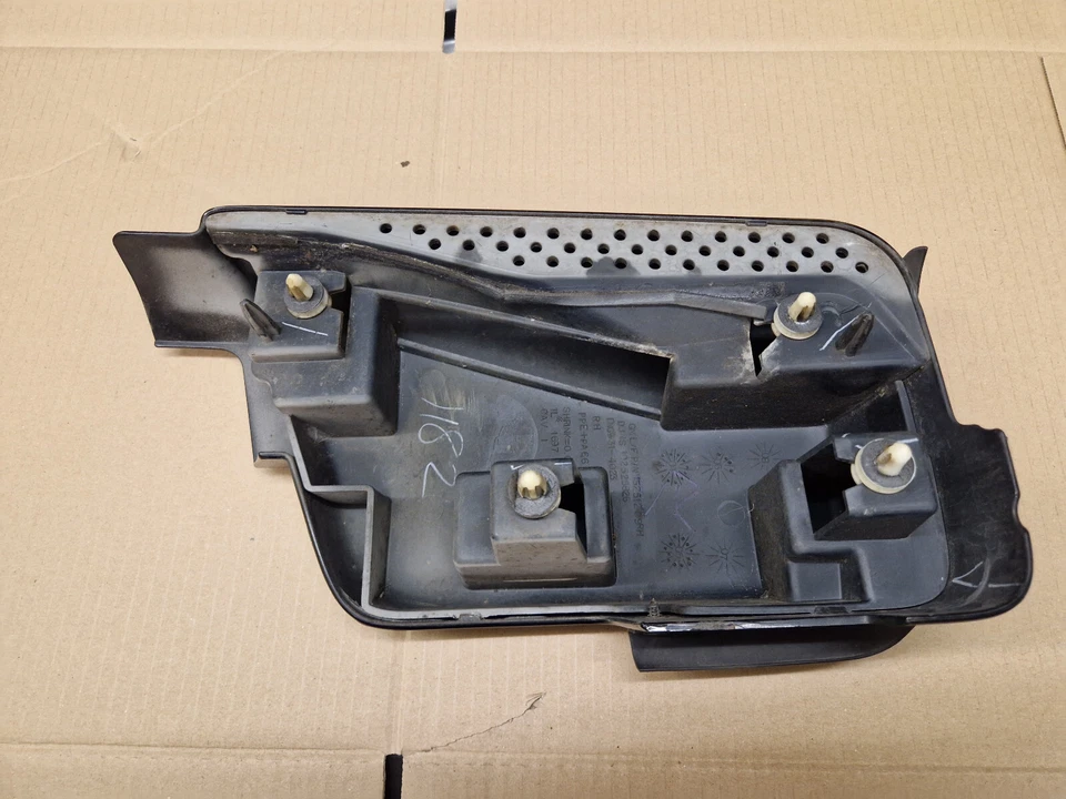 Hummer H3 Abdeckung Luftaustritt Motorhaube Stückpreis - Bild 2 von 4