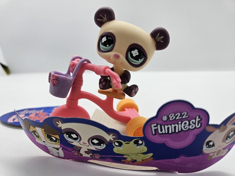2009 Littlest Pet Shop Collectible Happiest #822 Panda With Tricycle and Basket