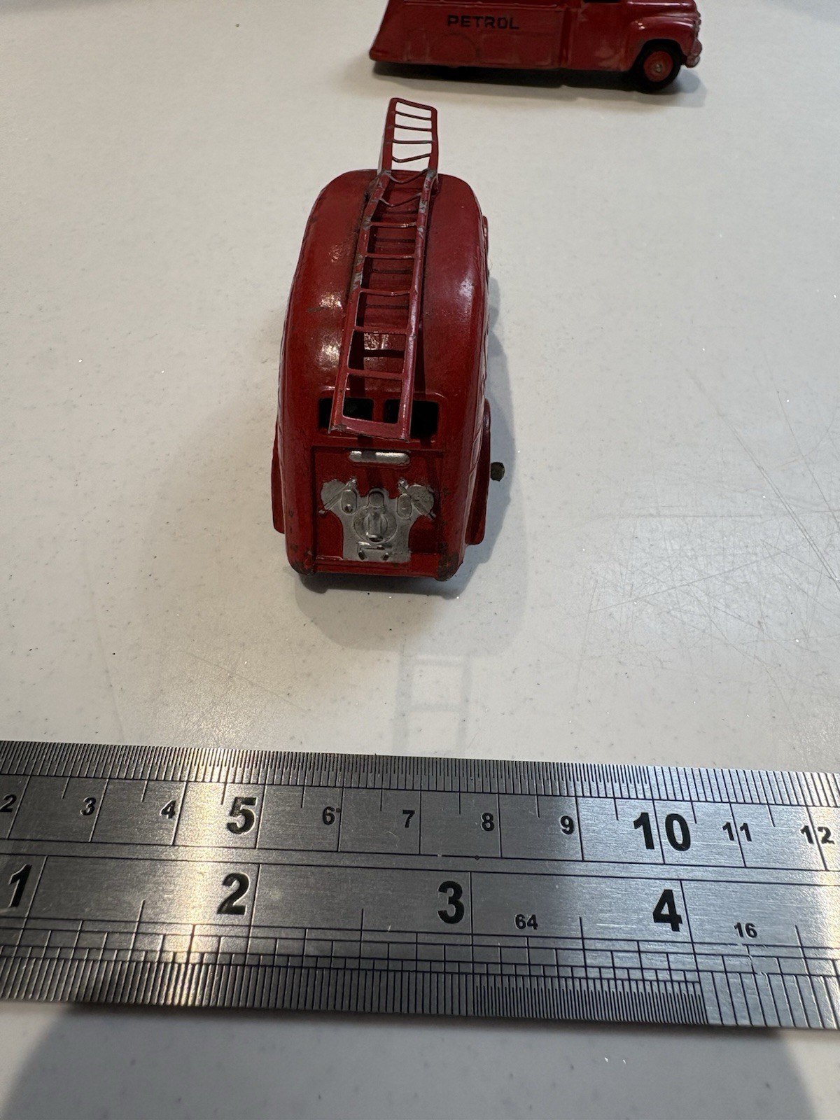 Vintage Dinky Toys 555 Commer Fire Engine Red Ladder Diecast 1950s/60s image 3