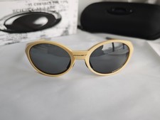 Vintage Oakley Eye Jacket Redux OO9438 Prizm Sunglasses Desert Frame/Gray lens