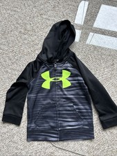 Under Armour Boys Hoodie Sweatshirt Youth size 4 EUC