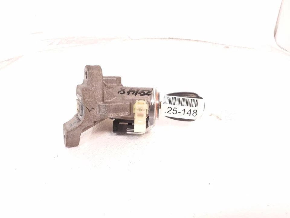 2014-2019 Toyota Highlander Auto Trans Ignition Lock Cylinder W/ Key 84450-0R010 - Image 3 of 4