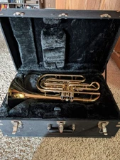 Dynasty M566 Marching Baritone Horn With Mouthpiece And Case