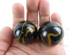 2 BOULDERS 35mm POISON DART FROG Marbles Black/Yellow Swirl glass LARGE HUGE