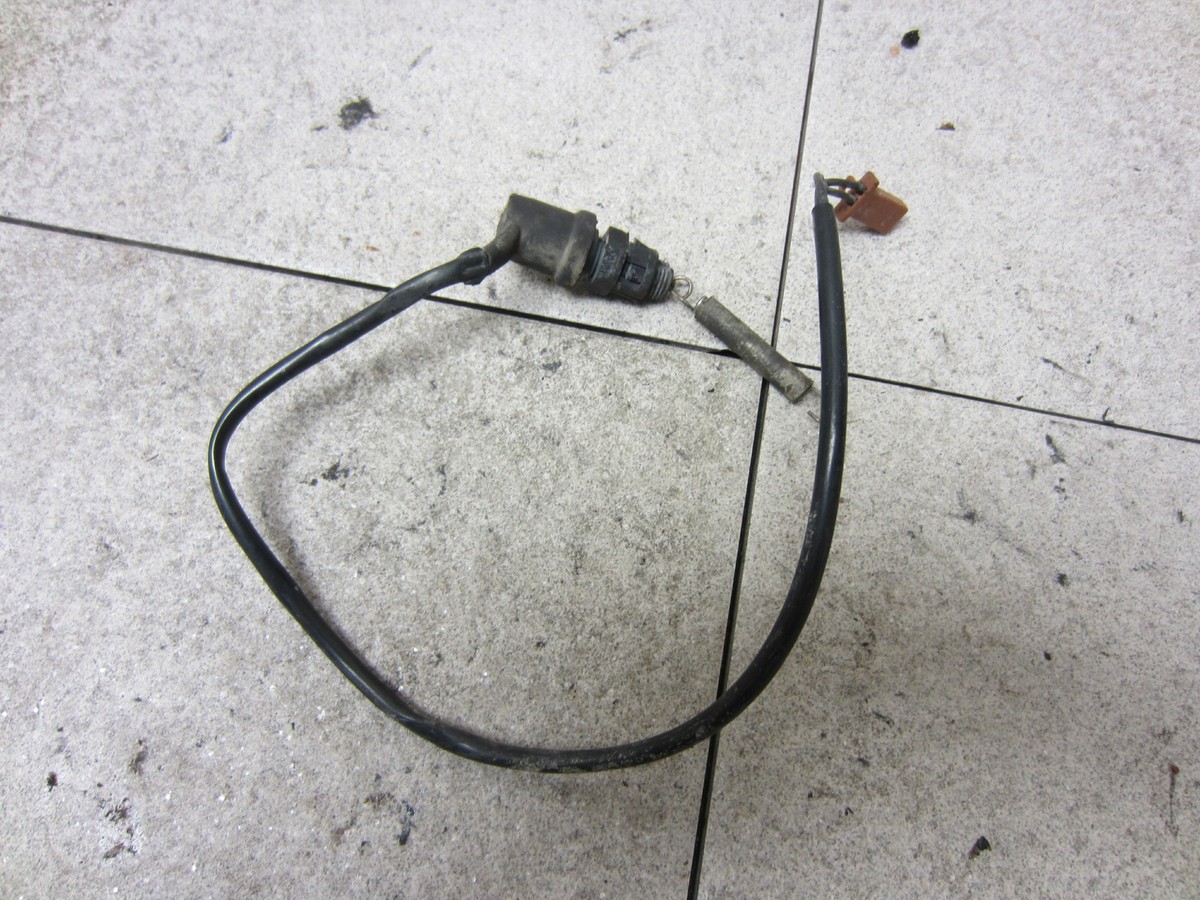 専用ページ⑥ 99-02 YAMAHA YZF R6 YZFR6 REAR BACK BRAKE SENSOR 3XV-82530-01-00