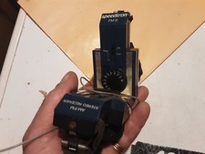 VERY OLD SPEEDTRON FM-8 HEADPHONE RADIO MADE IN HONG KONG DEFINITELY KING